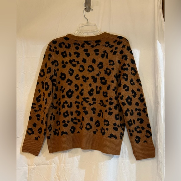 Old Navy animal print sweater size large - Picture 4 of 4
